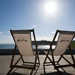 דירה The Sands Sea Front סקארבורו