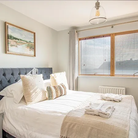 Apartment The Sands Sea Front *