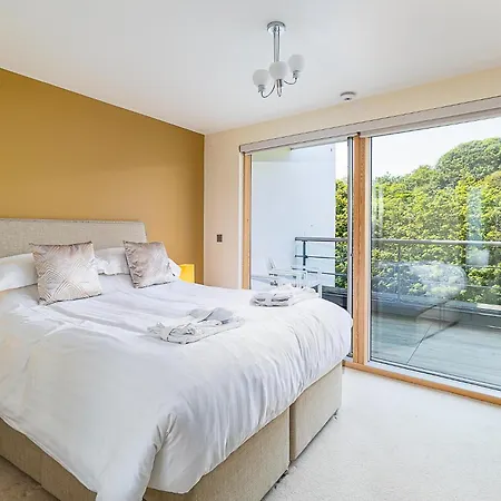 Apartment The Sands Sea Front *