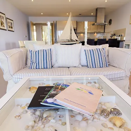 The Sands Sea Front * Scarborough